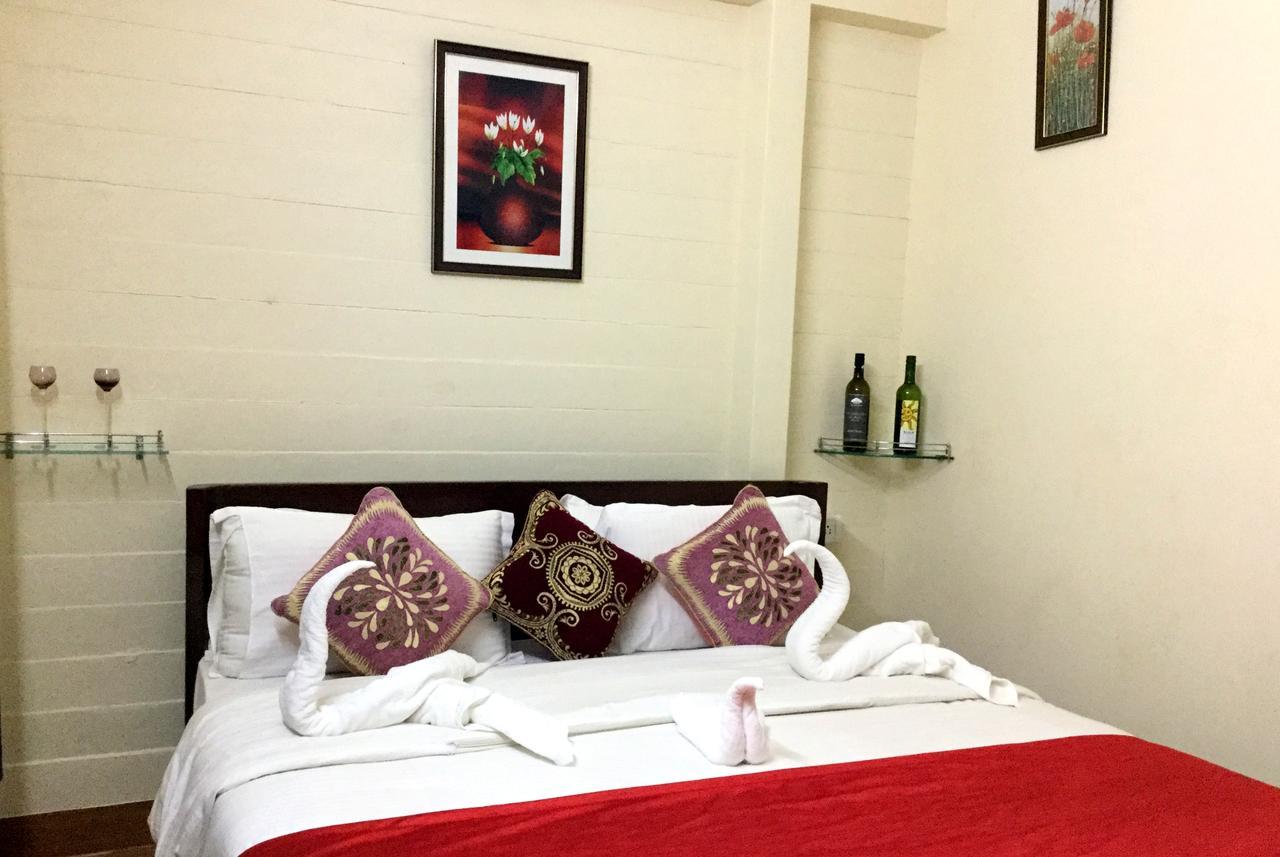 Morjim Queen Beach Resort Екстер'єр фото